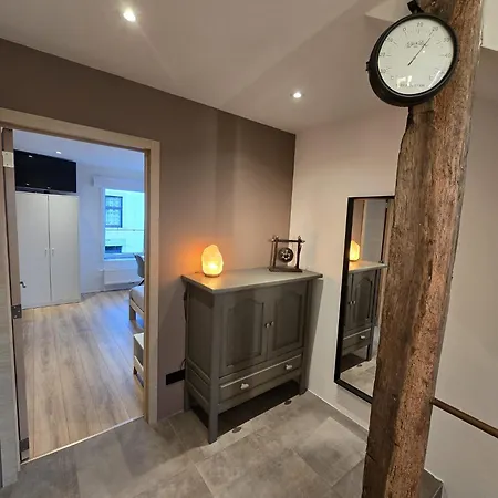 2 P A Hubert Homestay Saint-Hubert