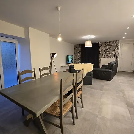 2 P A Hubert Δωμάτια σε οικογενειακή κατοικία